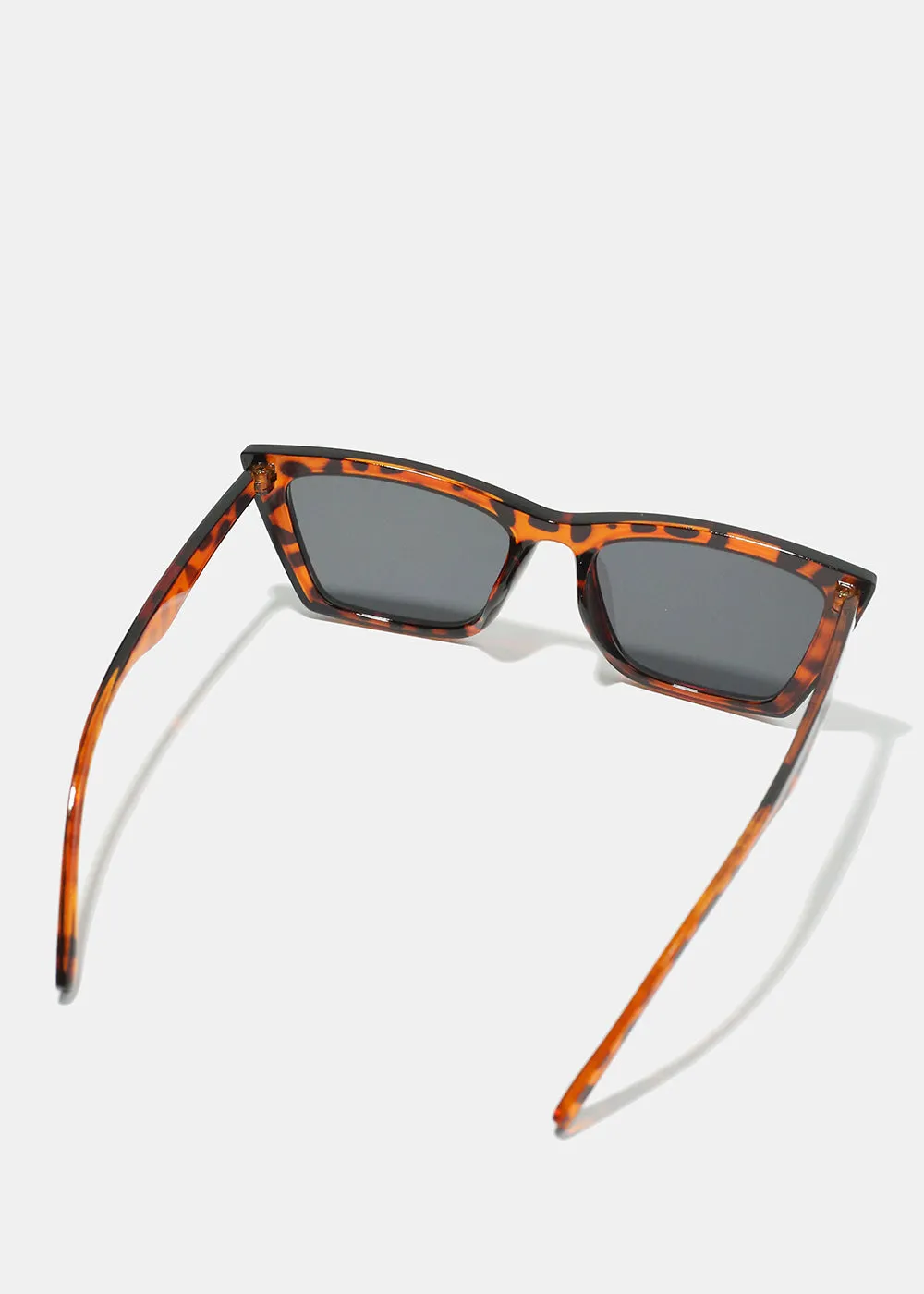 A  Square Cat Eye Chic Sunglasses