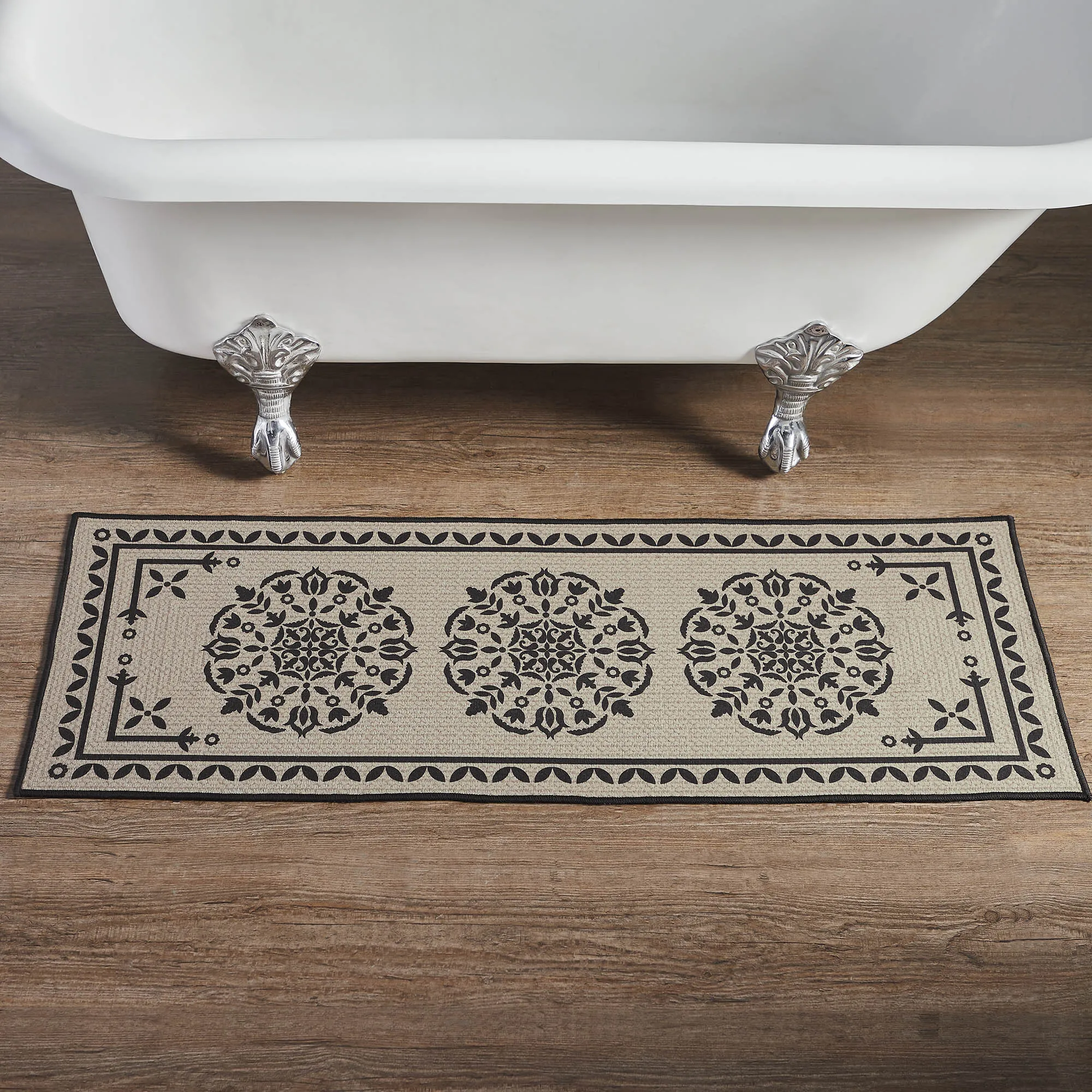 Custom House Black Tan Jacquard Polyester Bathmat 17x48