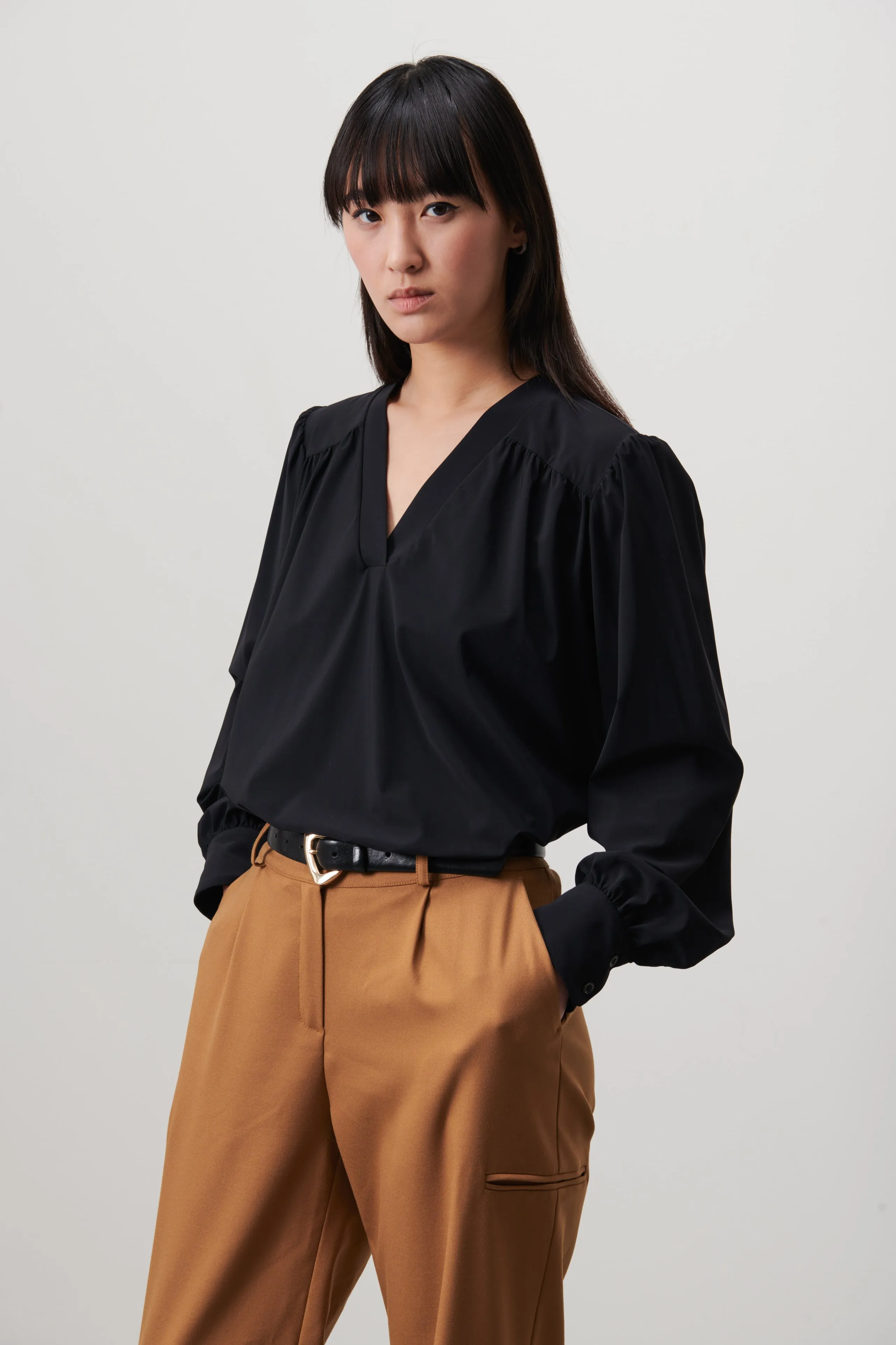 Liza Blouse Technical Jersey | Black