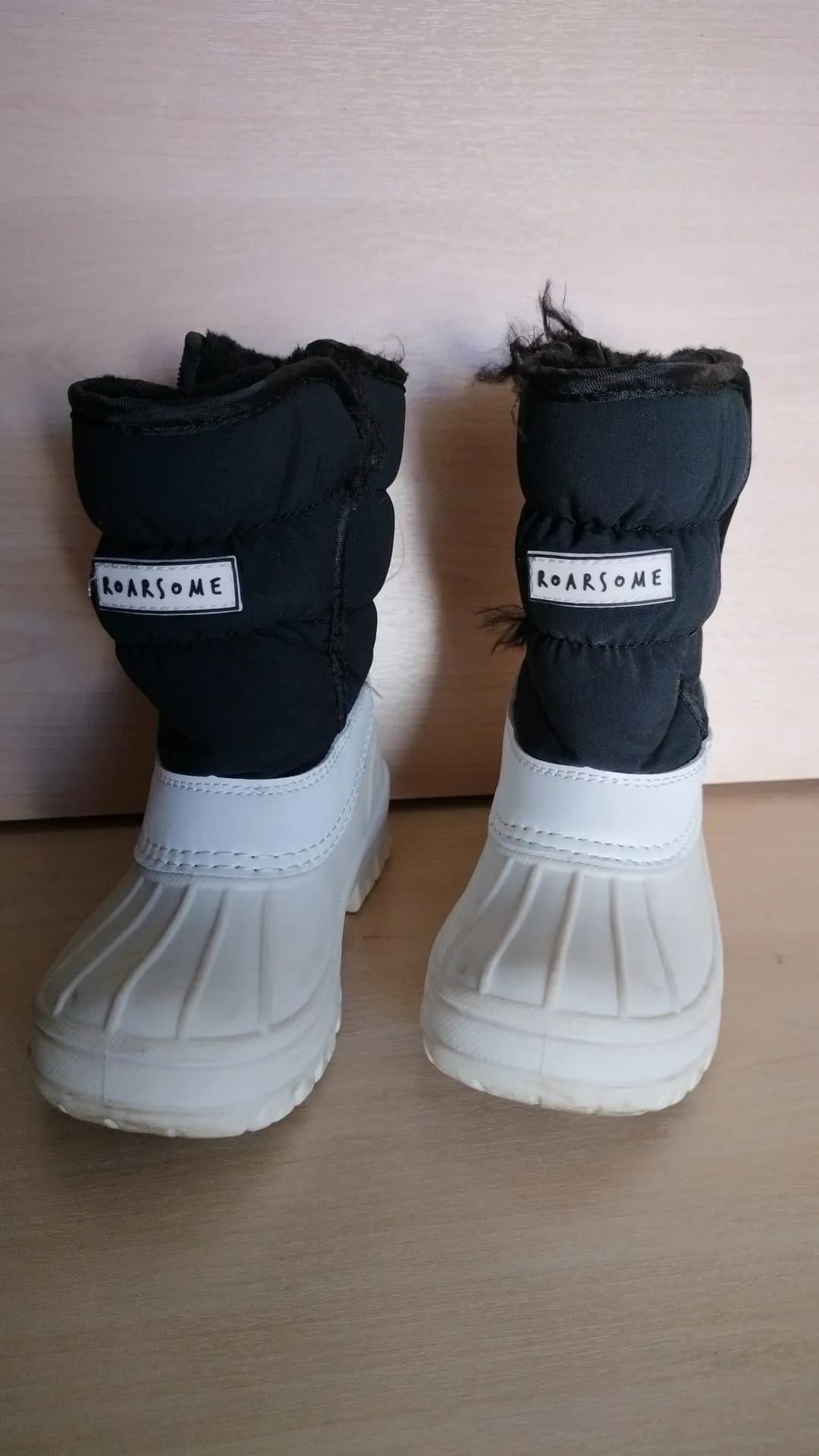 Pre Loved Roarsome (Dinoski) Kids Snow Boots Size EU29 (372)