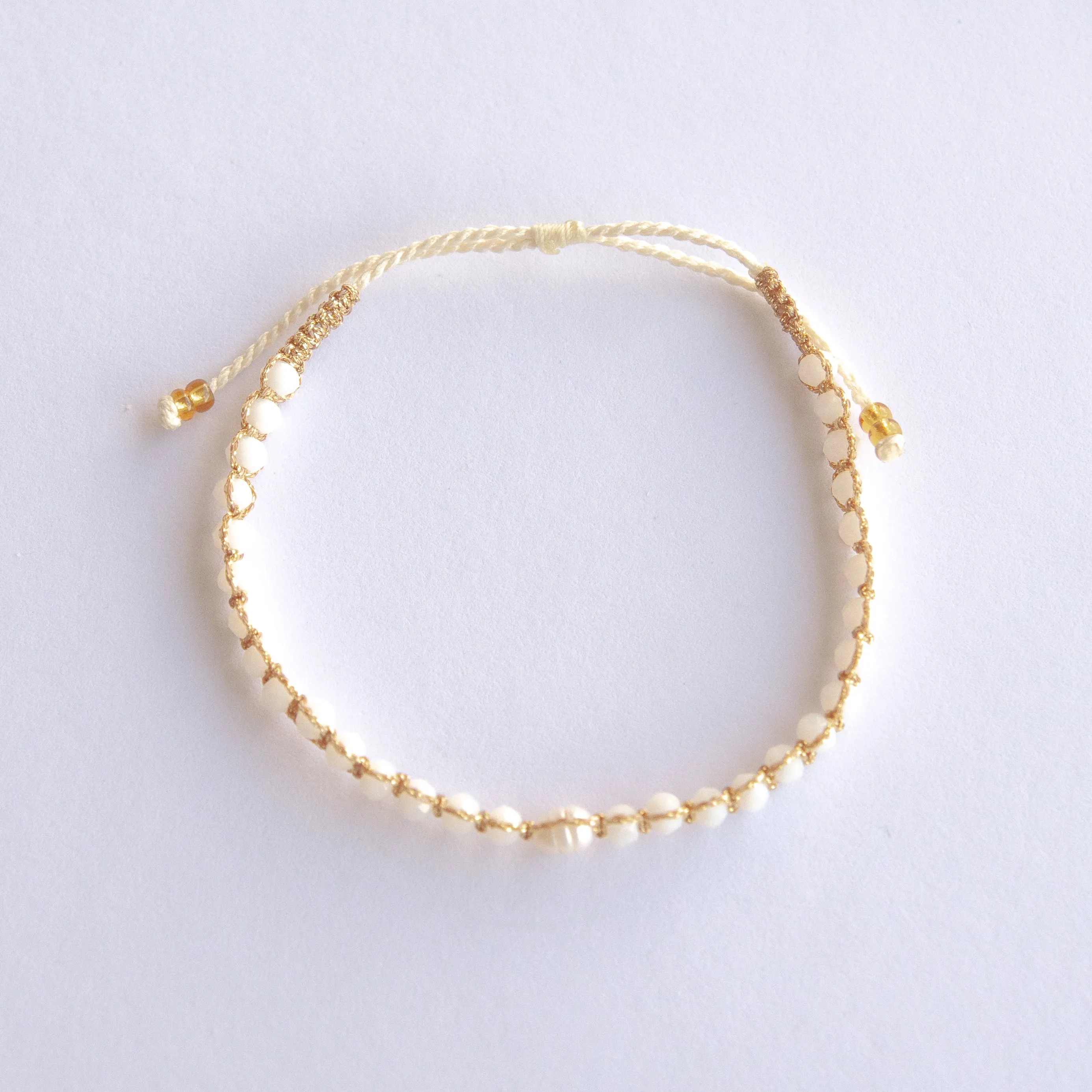 Single Pearl Bliss Adjustable Bracelet