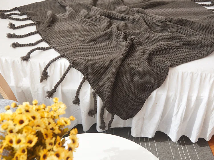 Waffle Knit Throw Blanket with Tassels